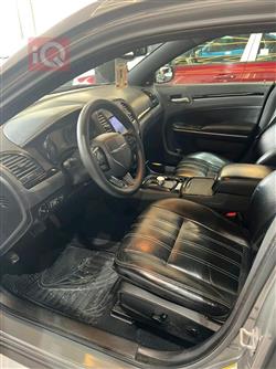 کرایسلەر 300